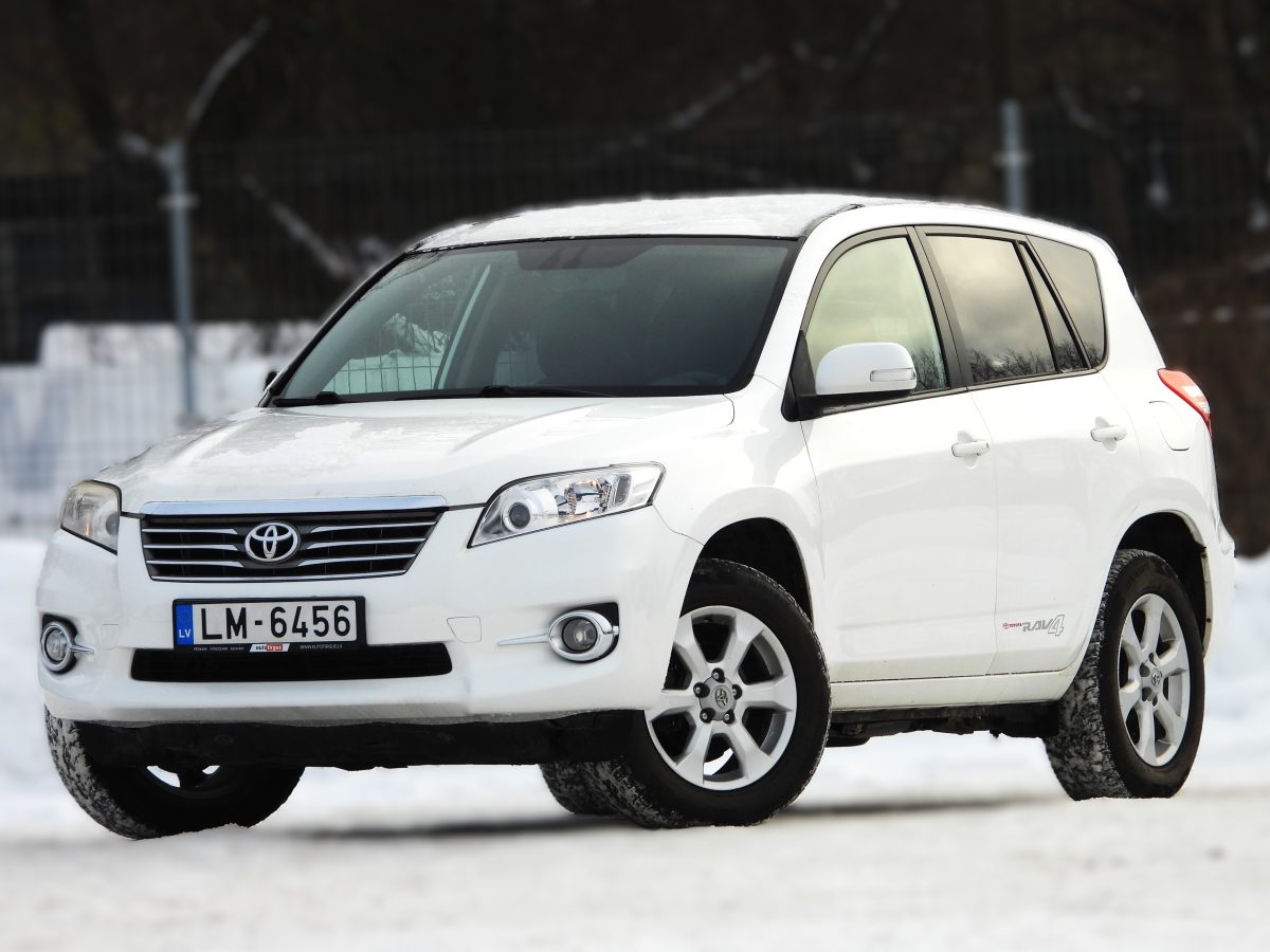 TOYOTA RAV4
