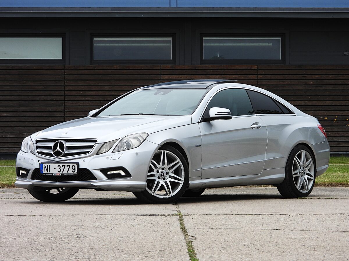 MERCEDES BENZ E350