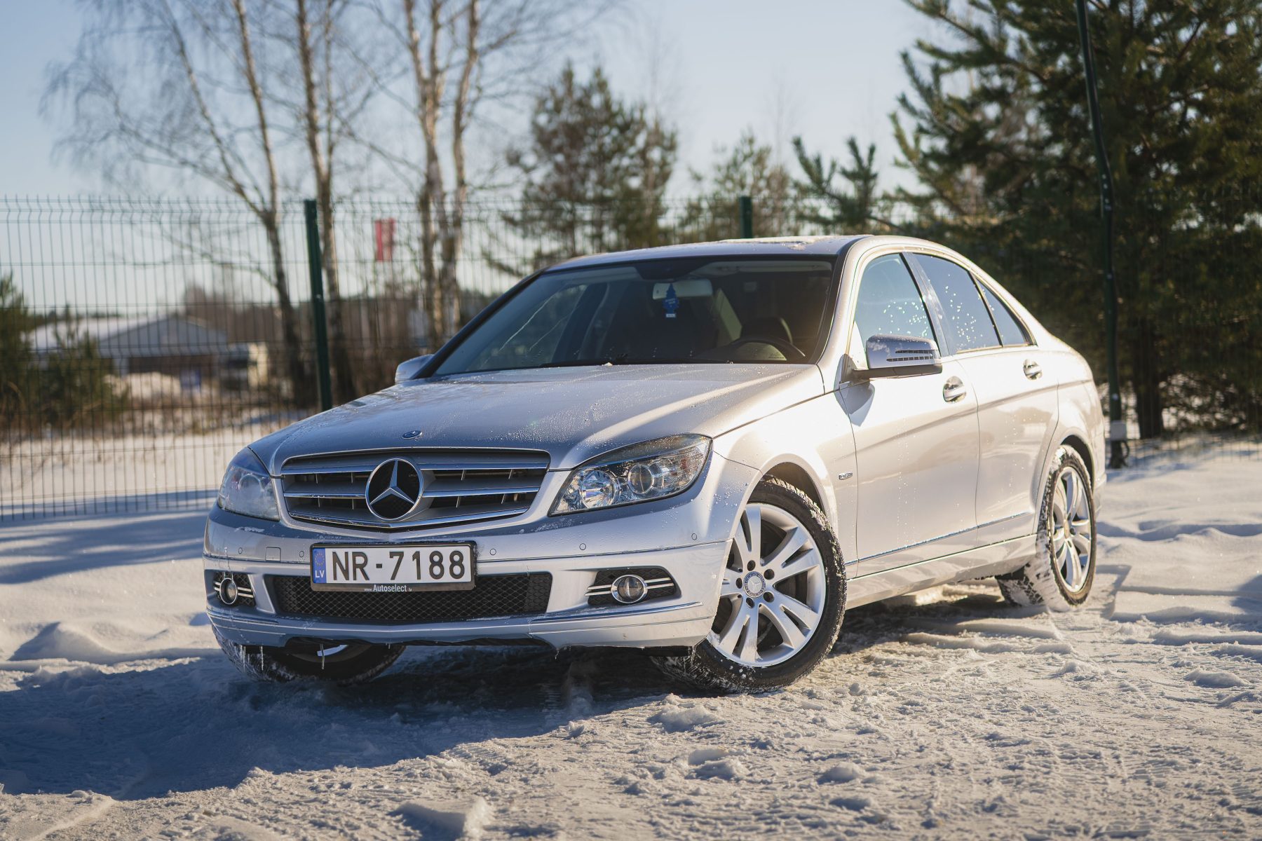 MERCEDES BENZ C220