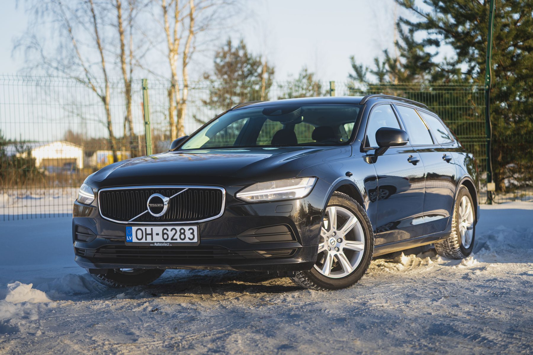 VOLVO V90