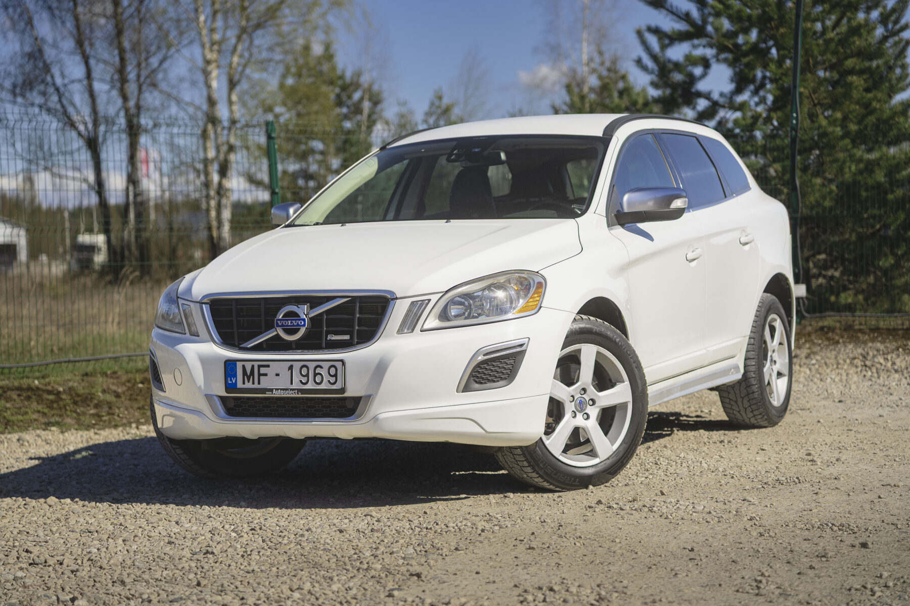 VOLVO XC60 R-DESIGN