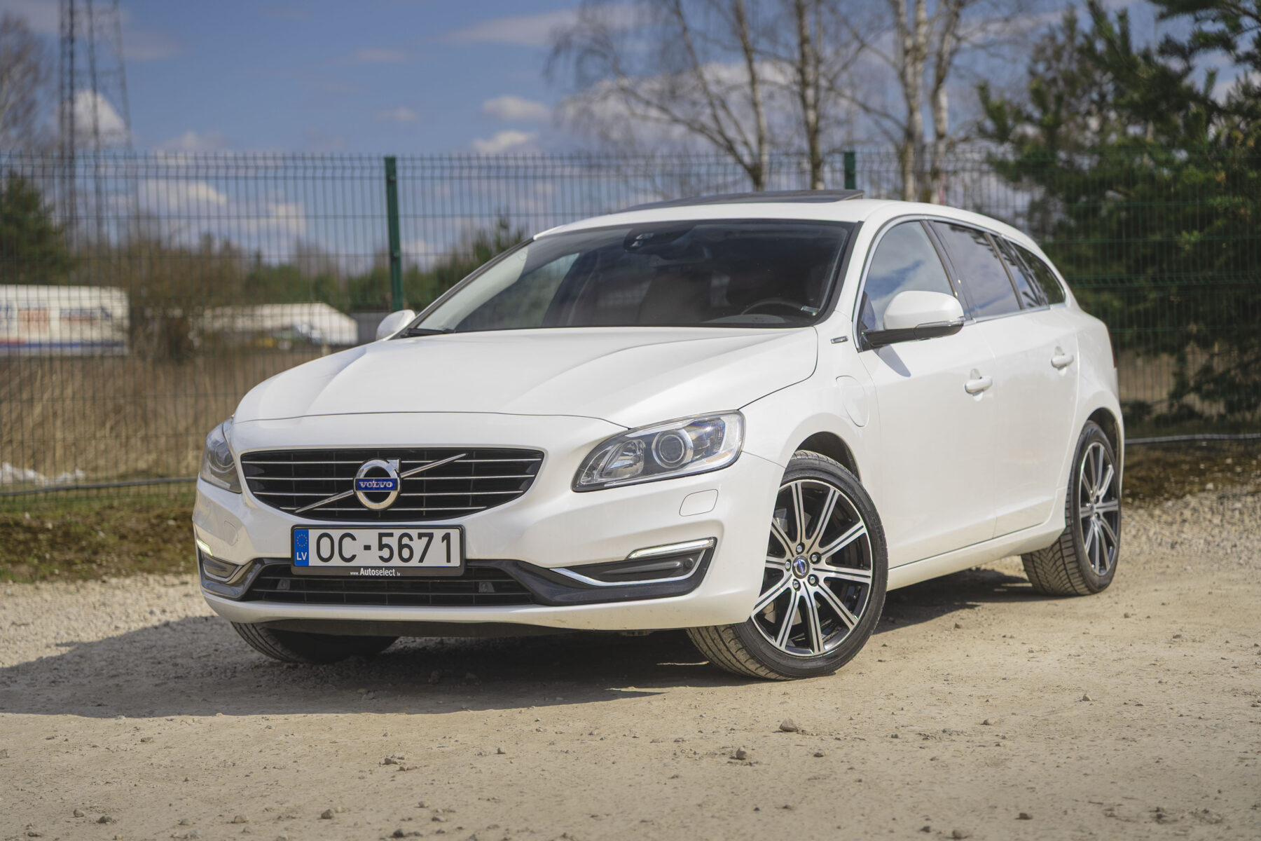 VOLVO V60 PLUG-IN HYBRID