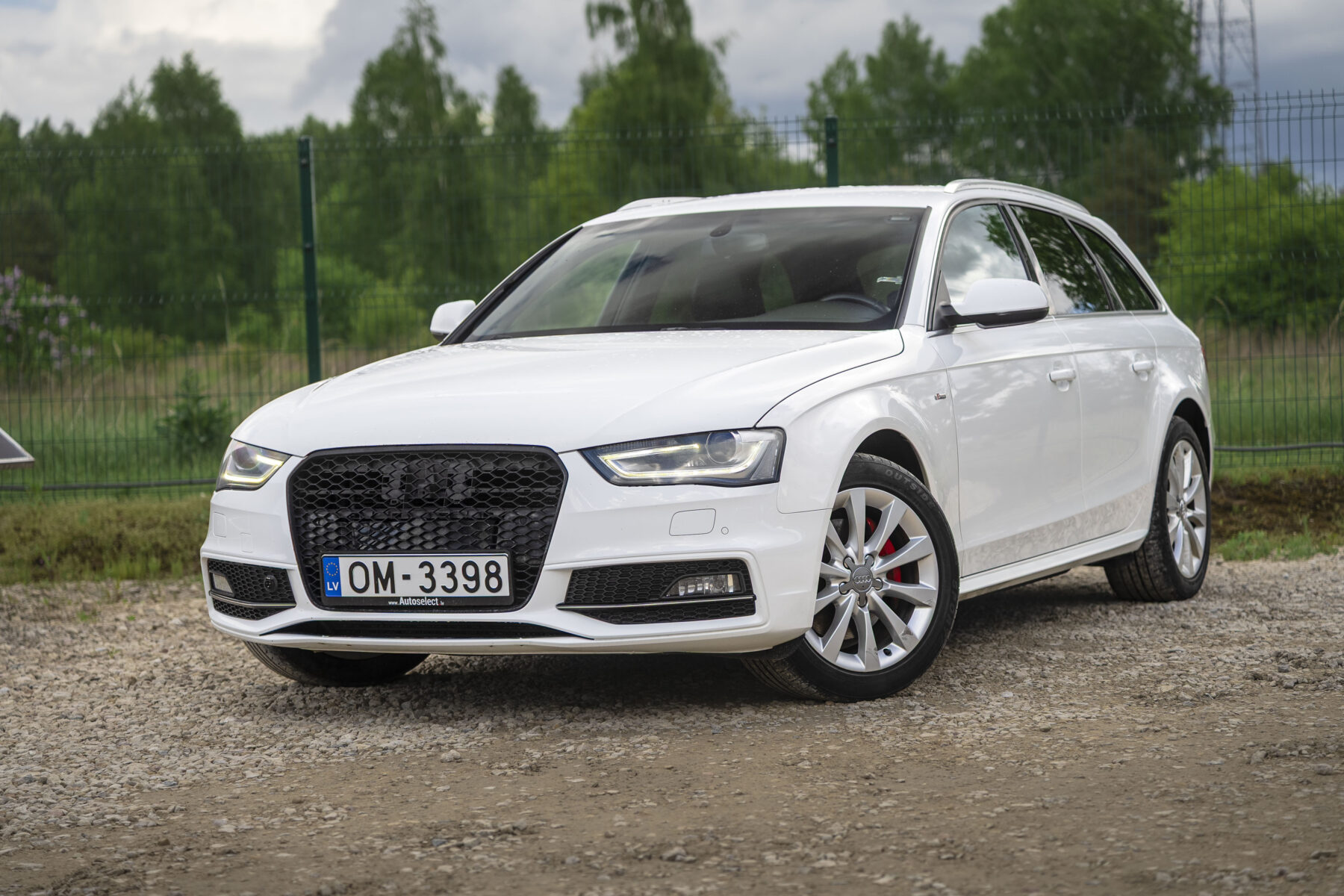 AUDI A4 AVANT S-LINE FACE-LIFT