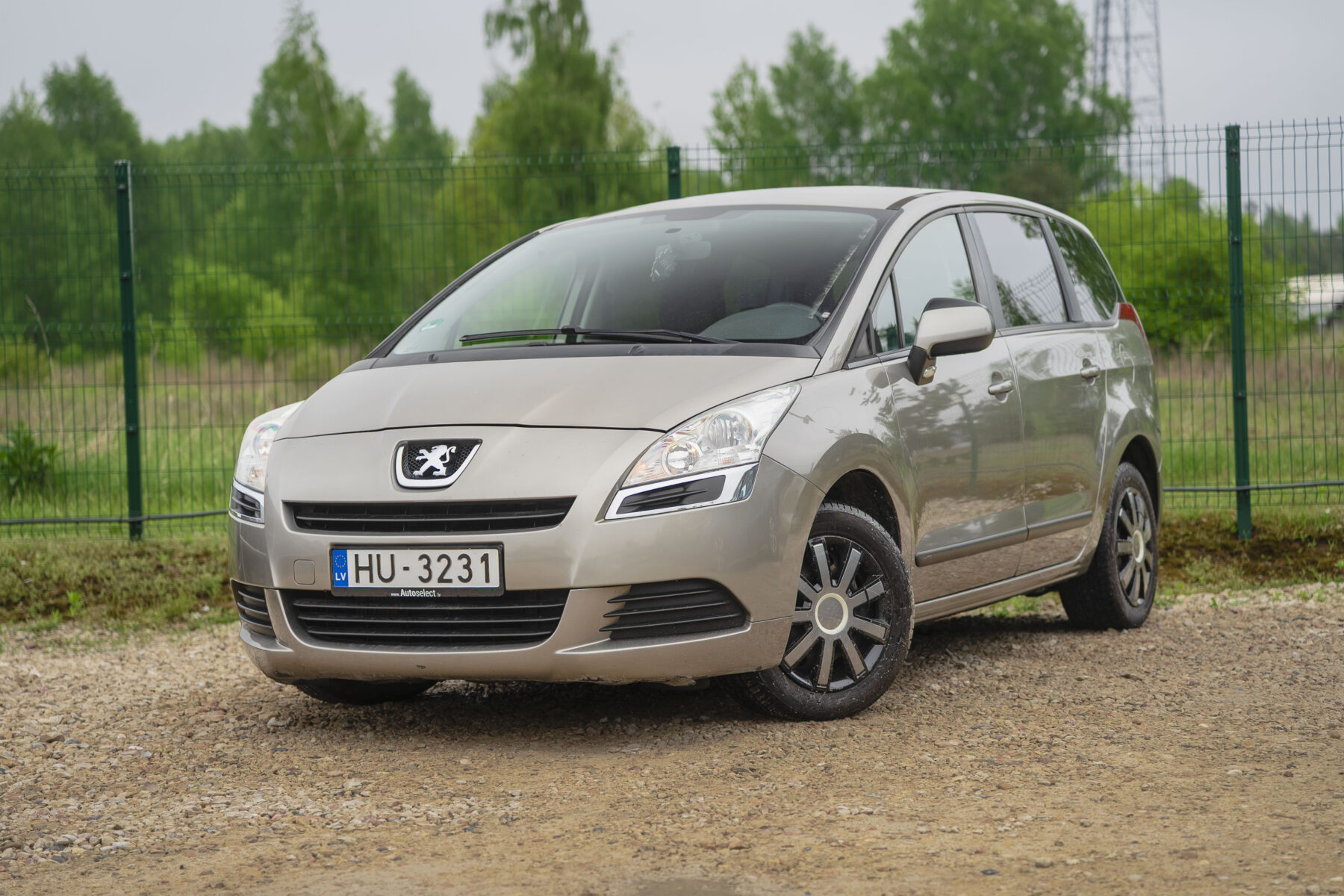 PEUGEOT 5008