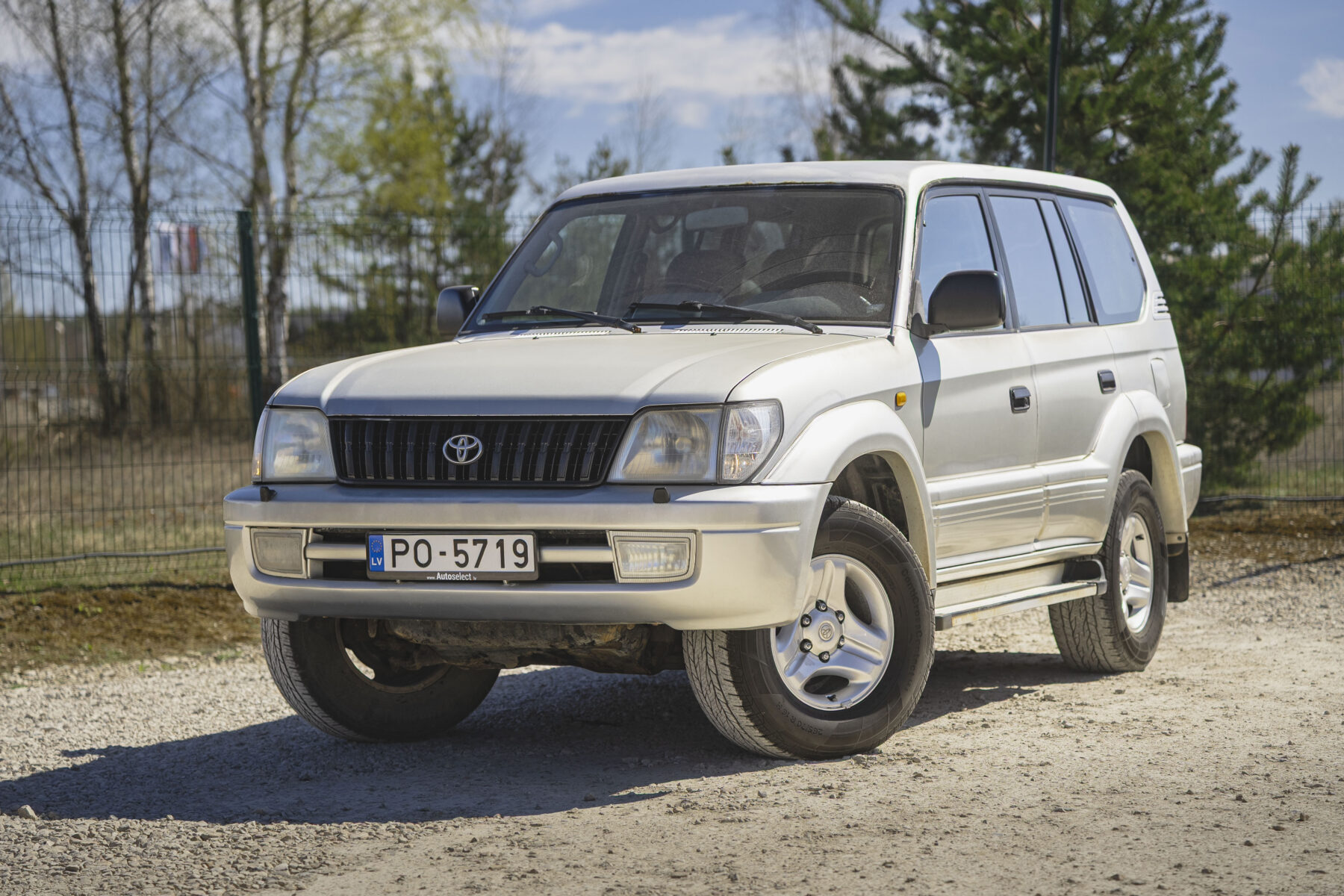 TOYOTA LAND CRUISER