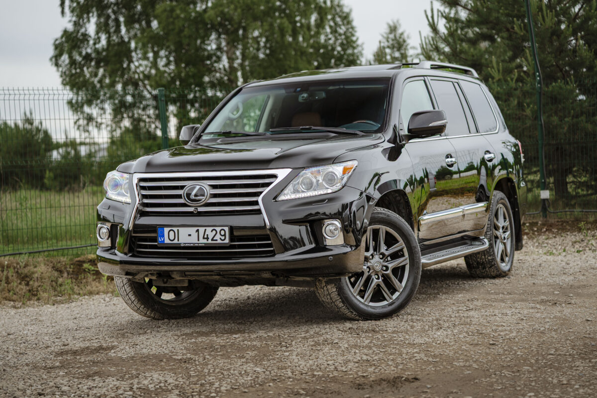 LEXUS LX 570