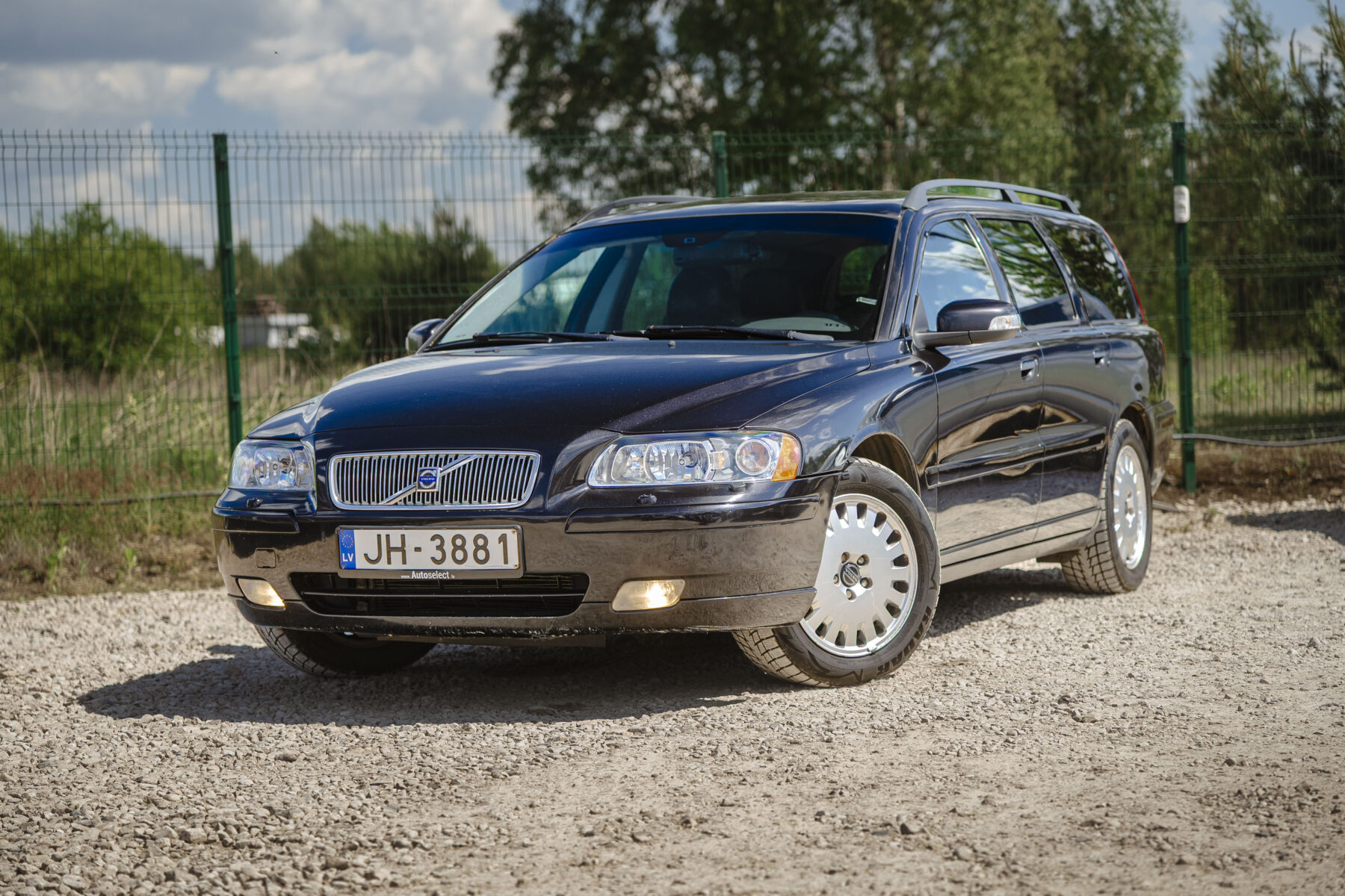 VOLVO V70