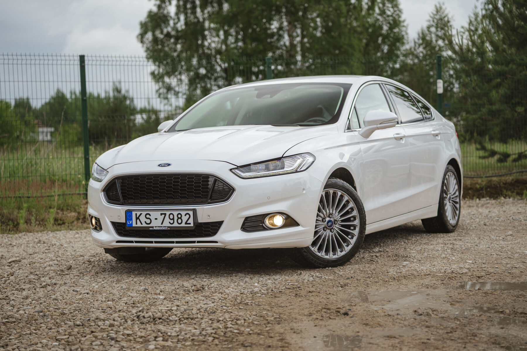 FORD MONDEO