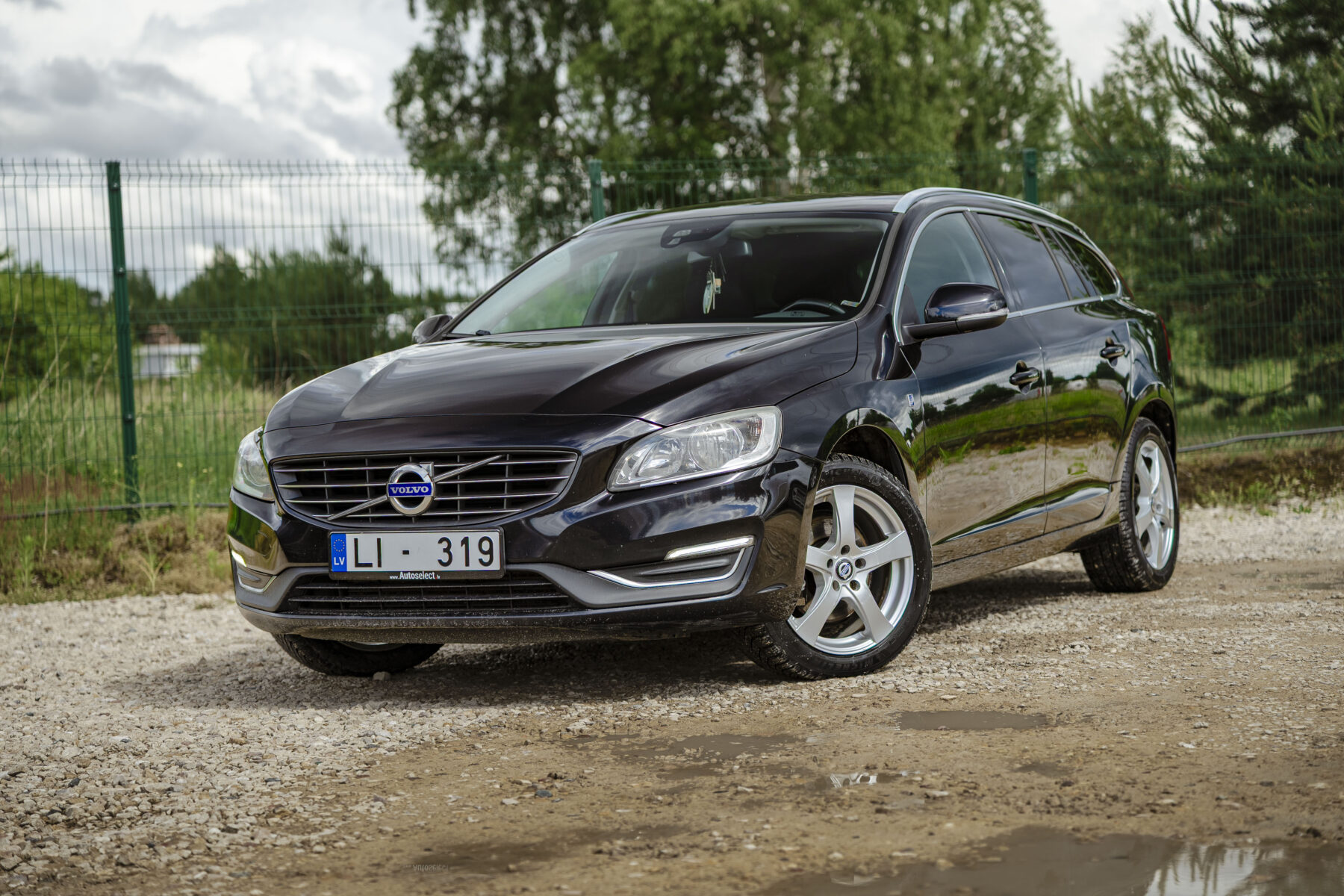 VOLVO V60 OCEAN RACE