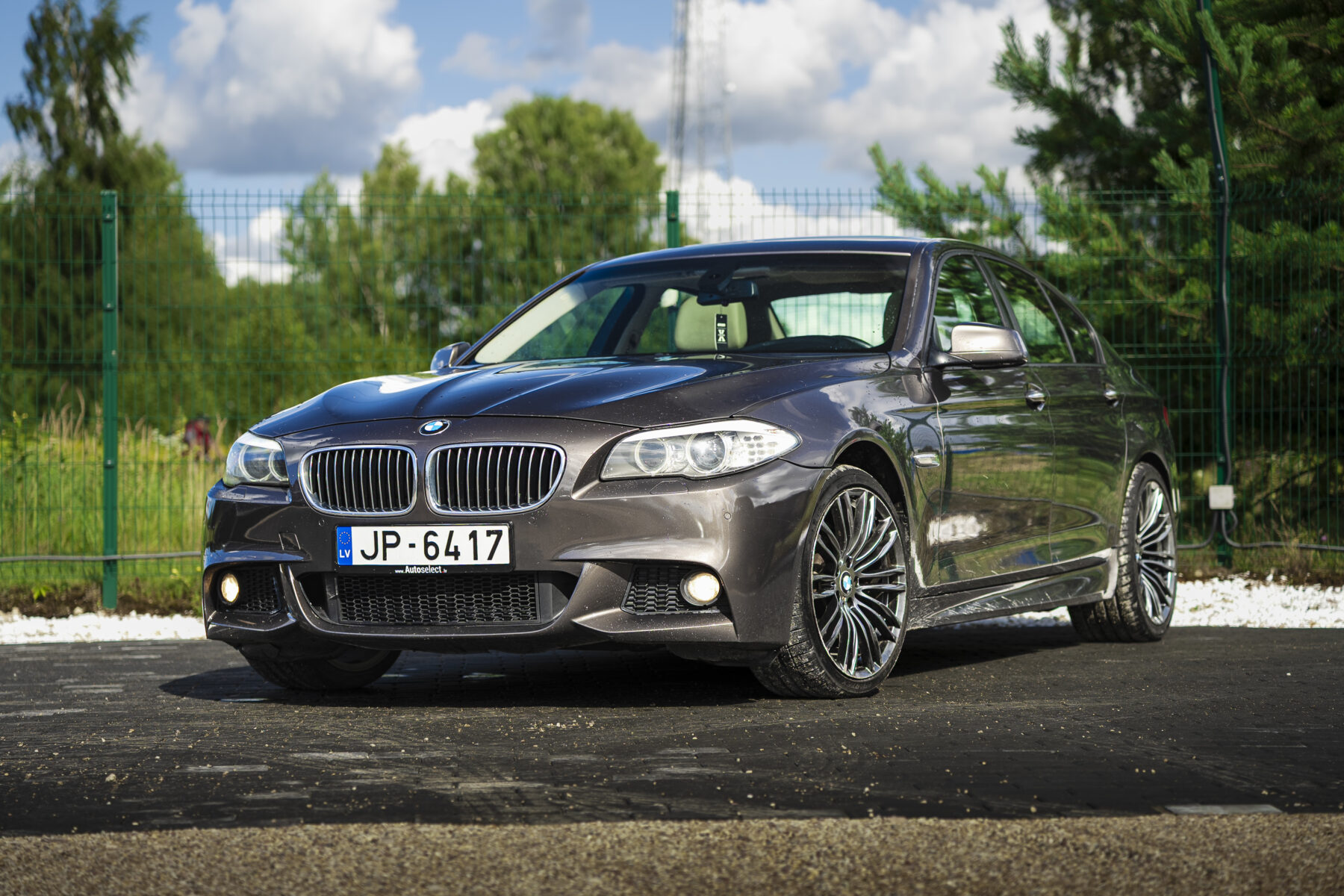 BMW 525