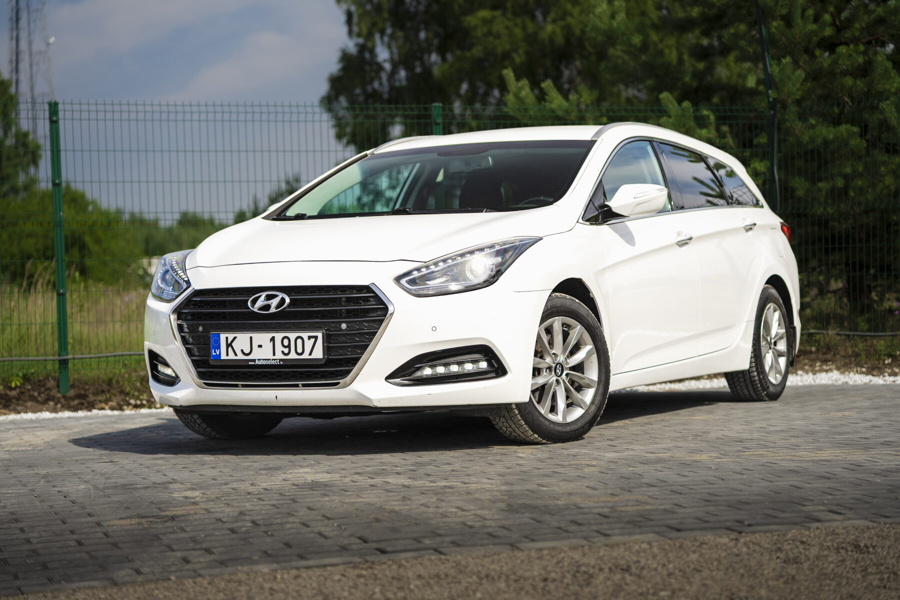 HYUNDAI I40