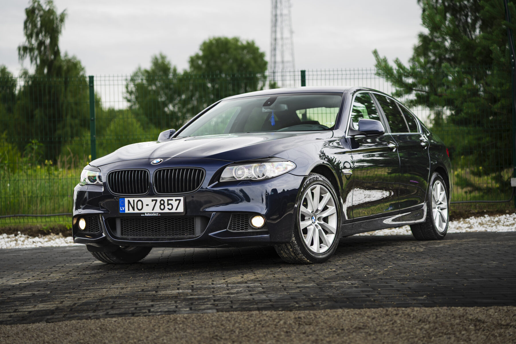 BMW 525