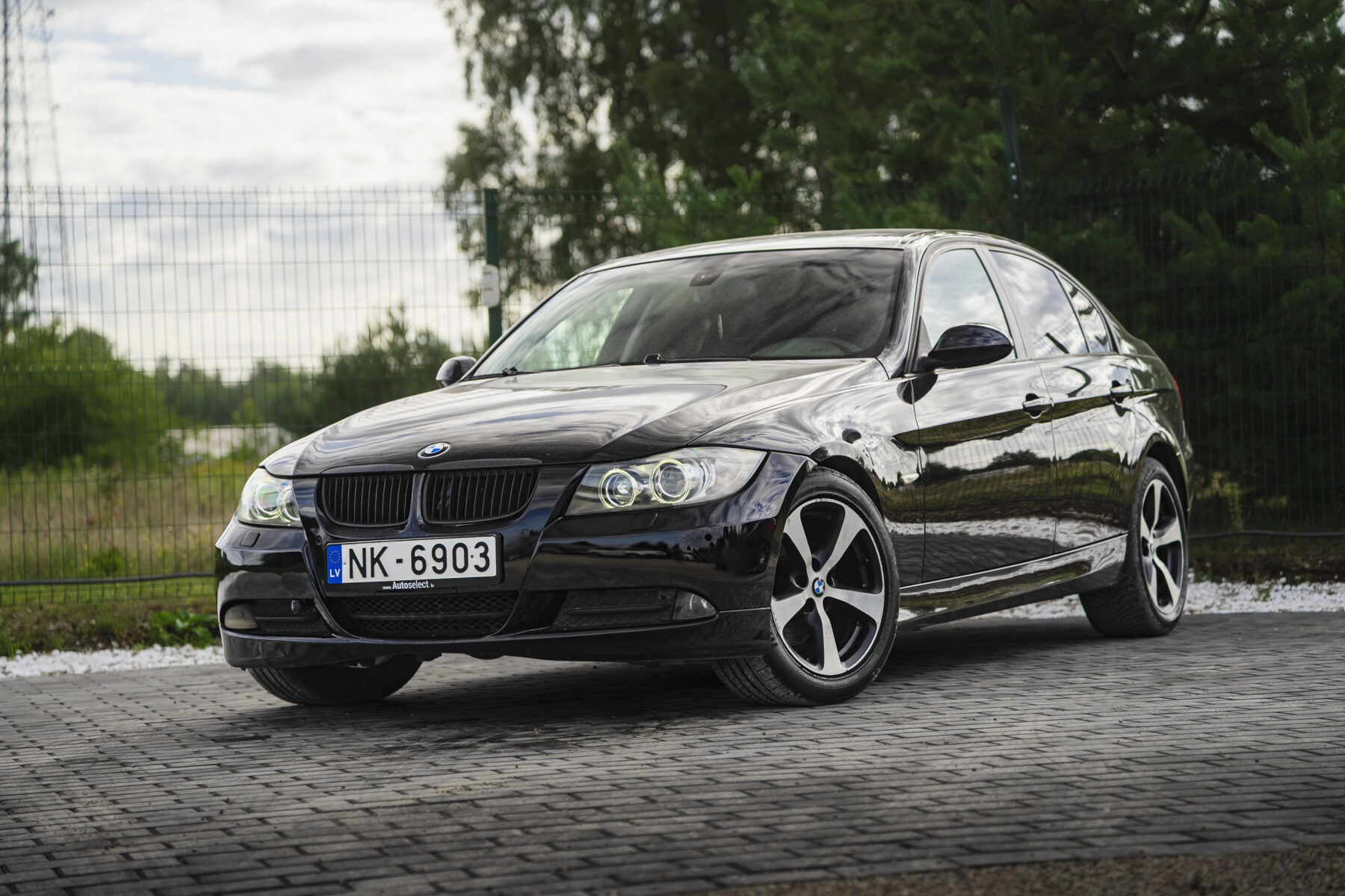 BMW 320