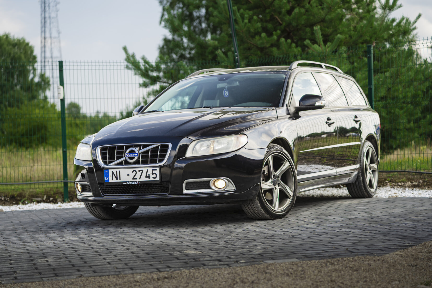 VOLVO V70
