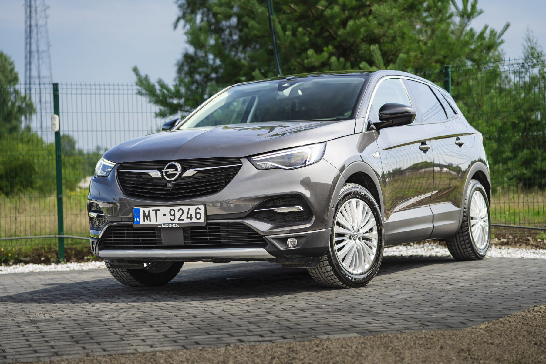 OPEL GRANDLAND X
