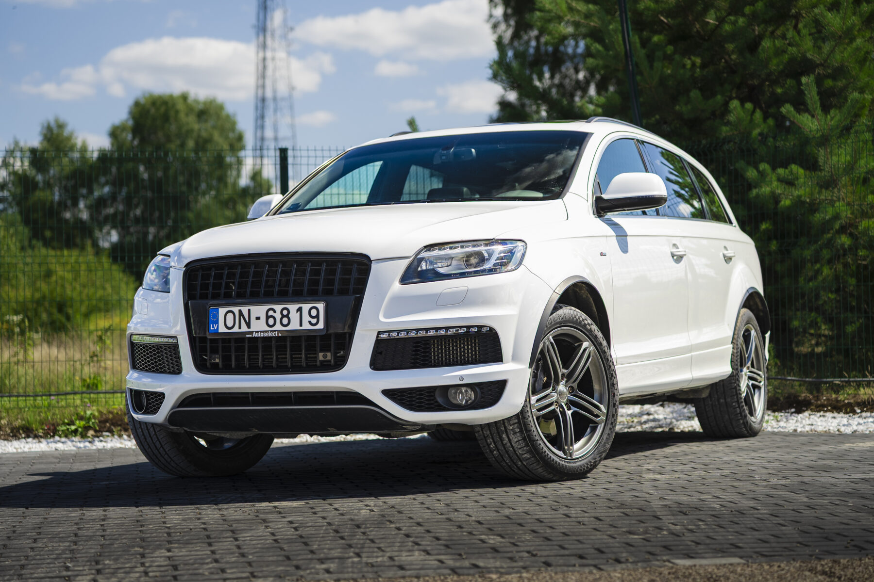 AUDI Q7 S-LINE