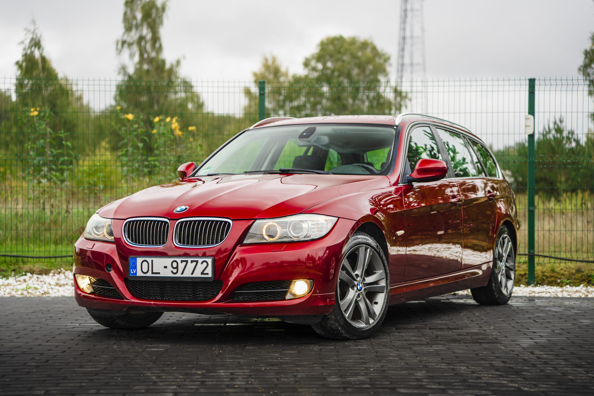 BMW 330