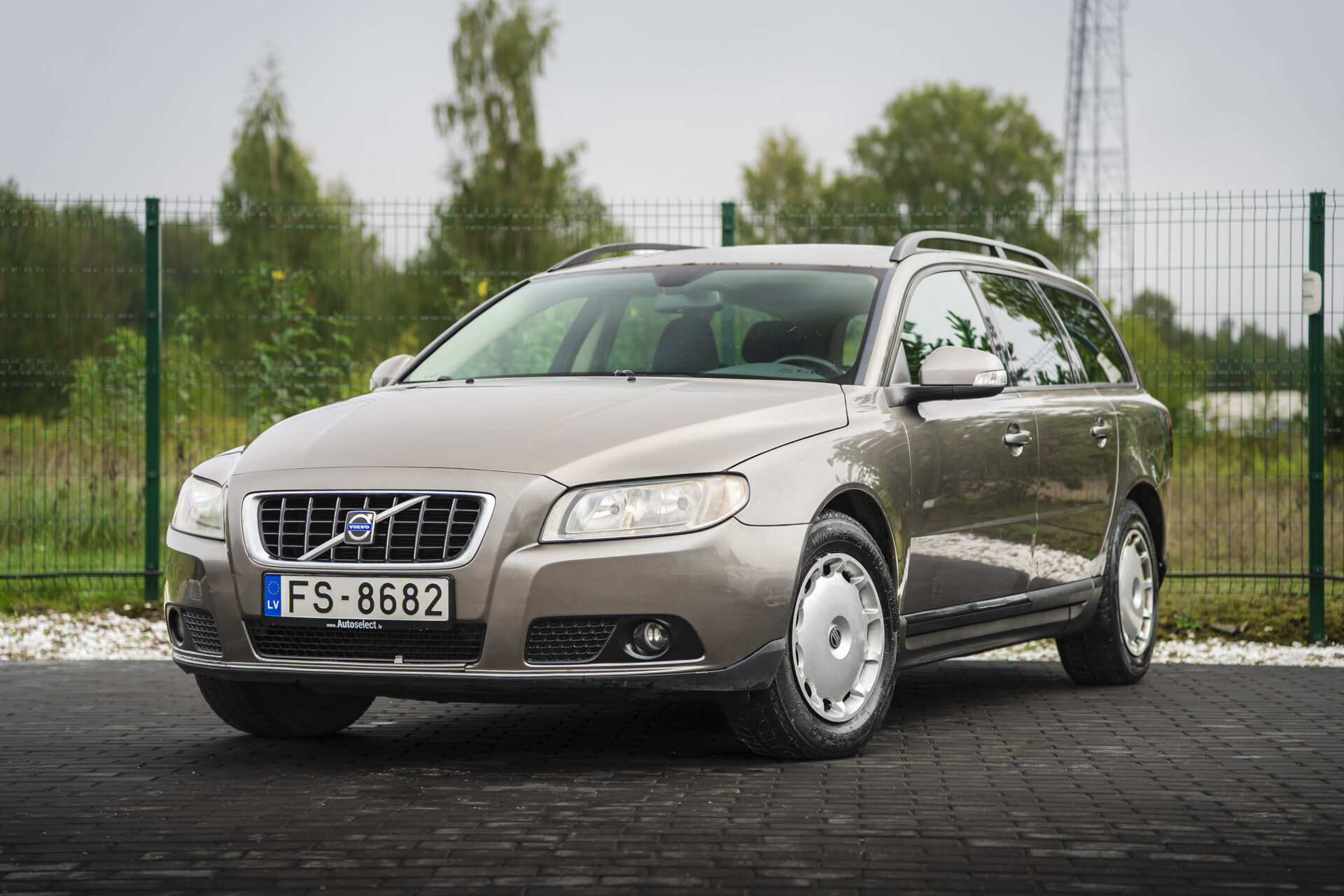 VOLVO V70