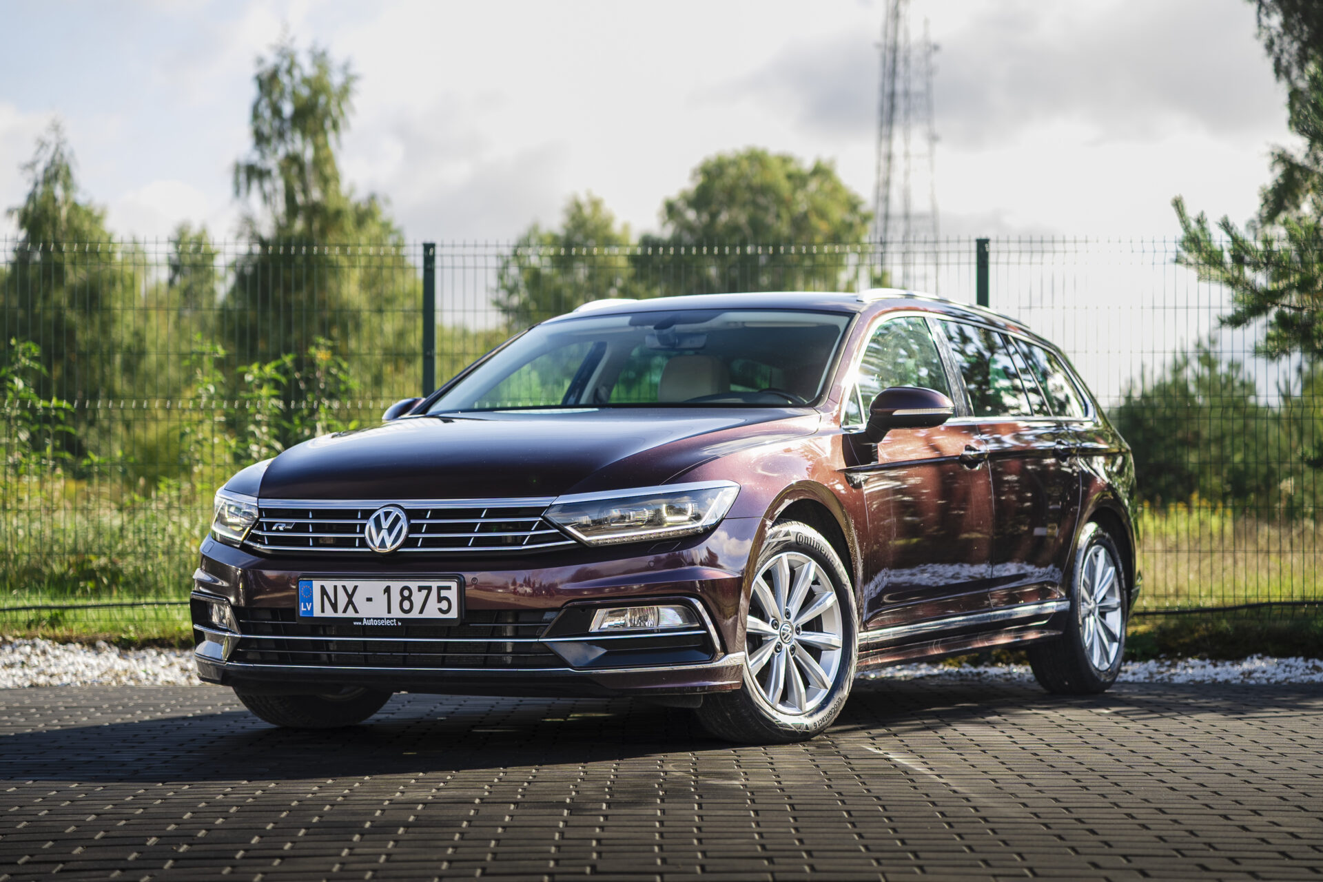 VW PASSAT R-LINE