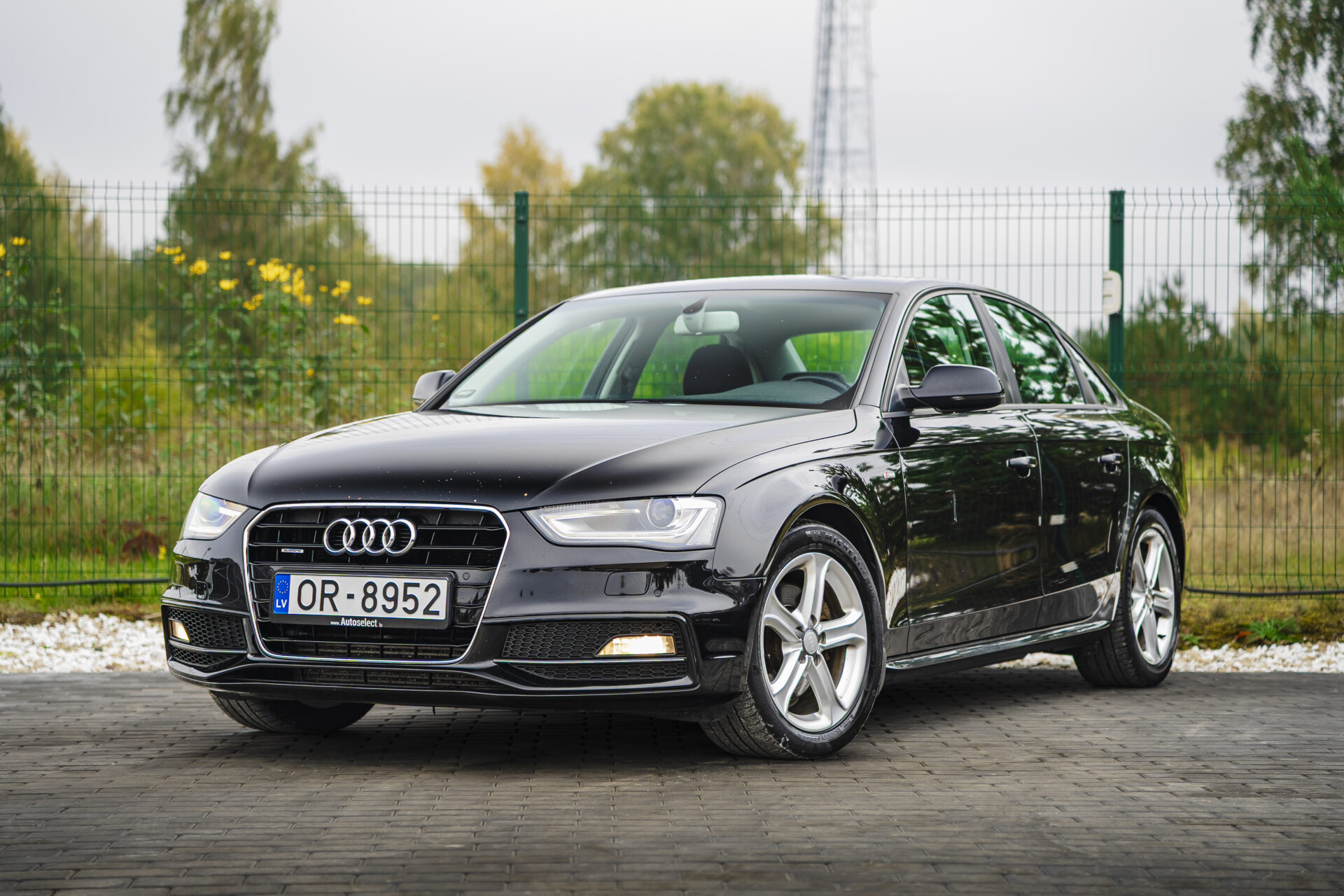 AUDI A4 LIMOUSINE S-LINE QUATTRO